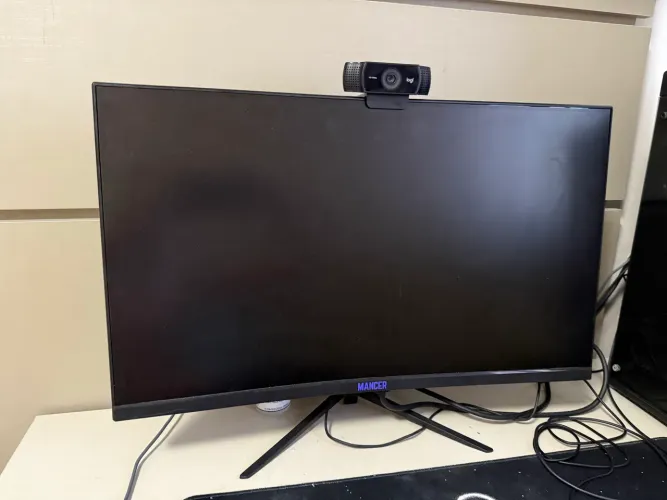 MONITOR GAMER MANCER VALAK, 24 POL VA, CURVO, FHD, 1MS, 180HZ