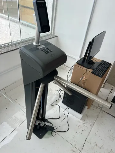 Catraca TOPDATA com Facial . Nota fiscal garantia 1 ano! Instalação grátis!