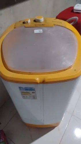 Tanquinho de lava roupa