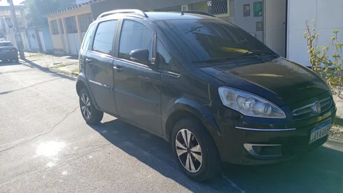 Fiat Idea Attractive 1.4 Fire Flex 8V 5P 2014