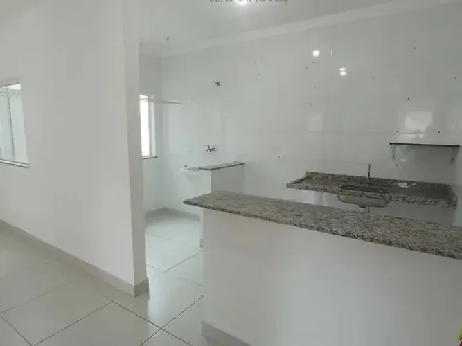 LINDA CASA EM CONDOMINIO FECHADO, COM 01 DORMITORIO, SALA, COZINHA E AREA DE SERVIÇO, COM