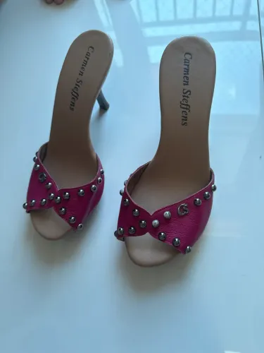 Sandália couro rosa Carmen Steffens