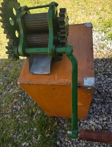 Engenhoca de moer cana 
