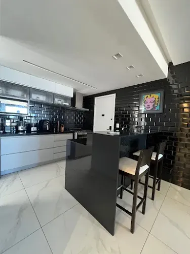 Apartamento mobiliado com 3 dormitórios à venda, 134 m² por R$ 1.650.000 - BRISAMAR - João
