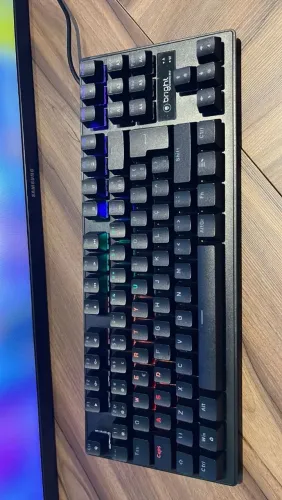 Teclado Mecanico Bright GTC-559 + Mouse Gamer