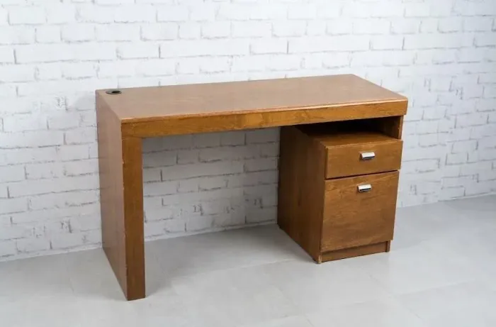 SUPER OPORTUNIDADE! MESA PARA ESTUDO OU ESCRITÓRIO COM GAVETAS LATERAIS