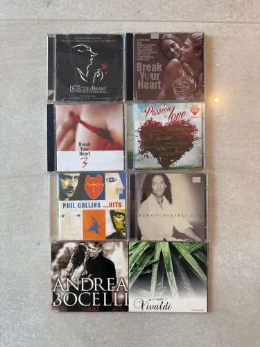 Vendo CDs Românticos Internacional