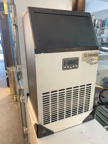 NZ. Máquina de gelo 45 kg Gelopar