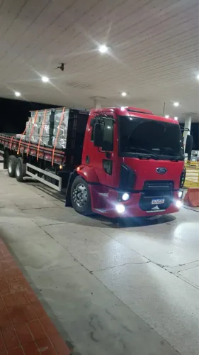 Vendo Ford cargo 2422 sem arla 