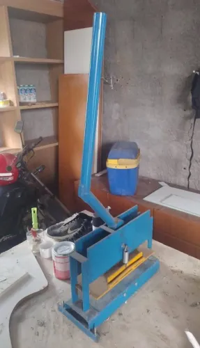 MÁQUINA DE CORTE DE CHINELO