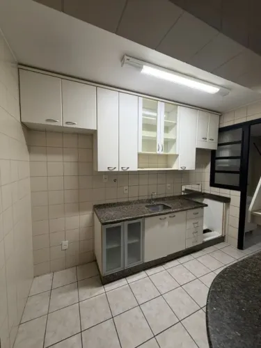 Móveis de cozinha e armários de quarto