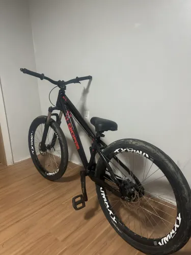 gios aro 26 preto/laranja