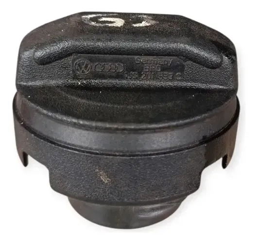 Tampa Tanque Combustível Vw Golf Passat 2002 2006 Preto