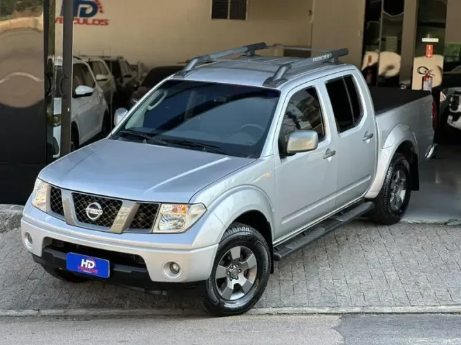 Nissan Frontier LE Attack CD 4X4 2.5 TB Die.aut 2013