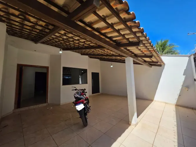 Casa 03 Quartos sendo 01 Suíte Plena - 605 Sul - Plano Diretor Sul