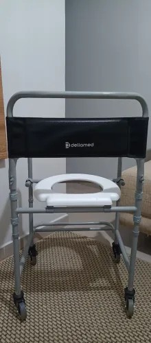 Cadeira de banho adulto.
