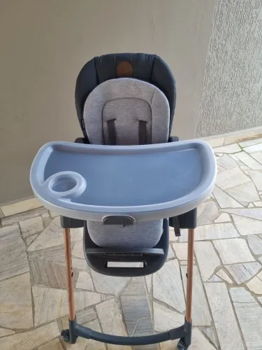 Cadeira para alimentação maxi cosi