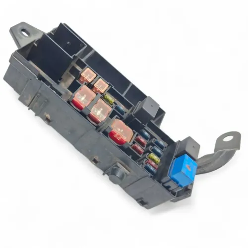 Caixa De Fusíveis Subaru Legacy Outback Mb100100b 98/02