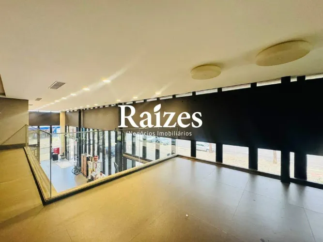 Oportunidade Corporativa: Pavimento Amplo com 627 m² no Granja Marileusa, Uberlândia-MG