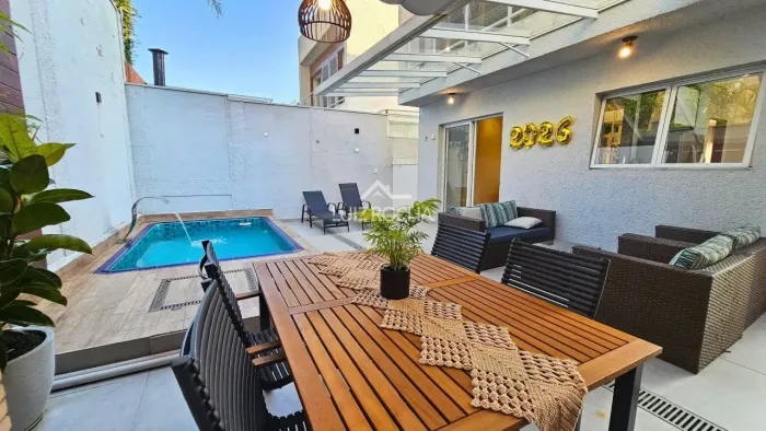 Casa de alto padrão à venda no condomínio Quinta da Vila Real, por R$ 1.370.000, Granja Vi