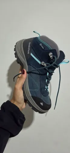 Bota de trilha feminina n. (37)