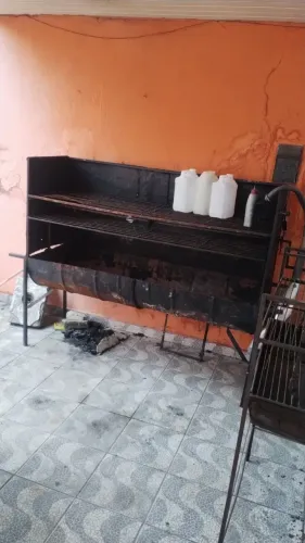 Churrasqueira de ferro