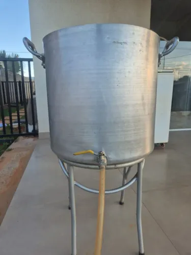 PANELAS PARA FABRICAÇÃO DE CERVEJA ARTESANAL