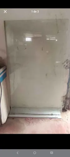 Vende-se vidro de mesa