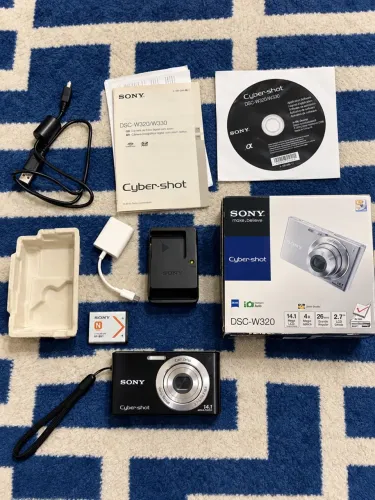 Sony Cyber-shot DSC-W320 14.1MP + Kit Completo