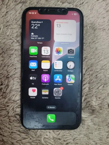 iPhone - 11 128 GB (Reiniciando em loop e com tela traseira quebrada.)
