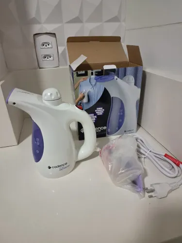 Passadeira a vapor Cadence