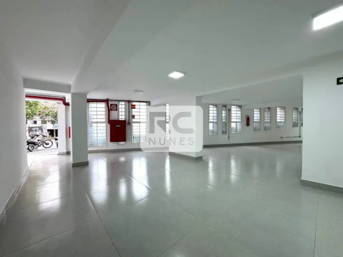 Loja de rua com área total de 270m² no Bairro Funcionários, Belo Horizonte/MG.
