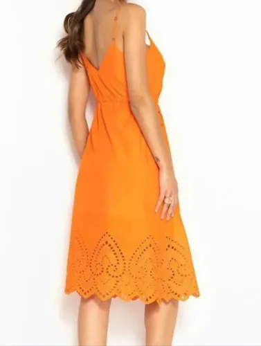 Vestido Hering com Bordado na Barra