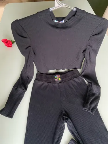Conjunto preto infantil de calça e blusa da Mylu