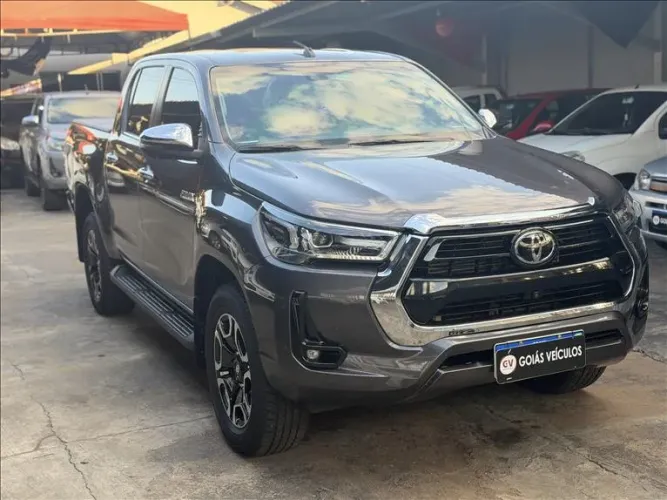 Toyota Hilux CD SRX 4X4 2.8 TDI 16V Diesel Aut. 2025