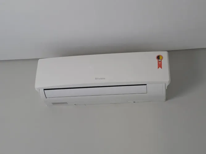 Ar condicionado split 12000 BTUs Fountaine