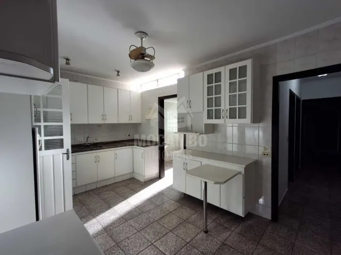 Casa de rua : / Residencial / Novo Cruzeiro