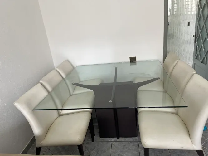 Mesa 6 cadeiras