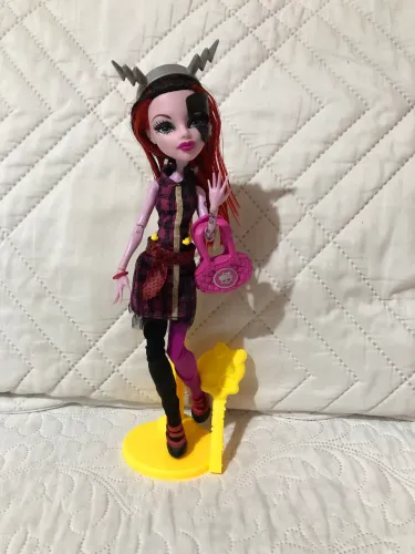 Monster High Operetta Coleção Freaky Fusion