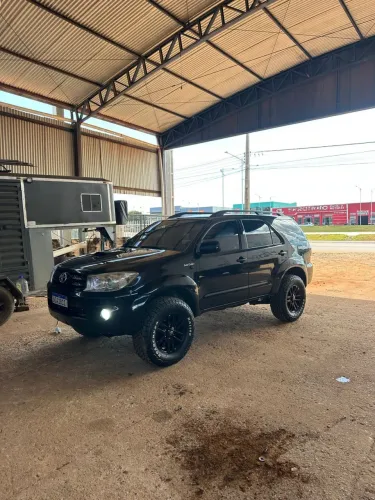 Toyota Hilux SW4 SRV D4-d 4X4 3.0 TDI Dies. AUT 2010
