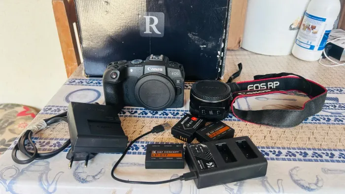 Camera Canon EOS RP Mirrorless FULL Frame + Adaptador Viltrox