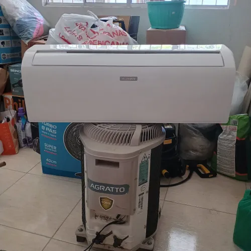 Vende-se ar condicionado split 12.000btus 127 Volts sete meses de uso