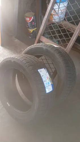 Pneus novos Goodyear 16 205/16/55 tenho dois
