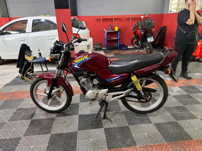 YBR super conservada
