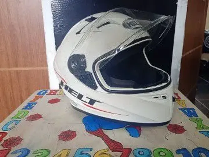 Capacete helt 