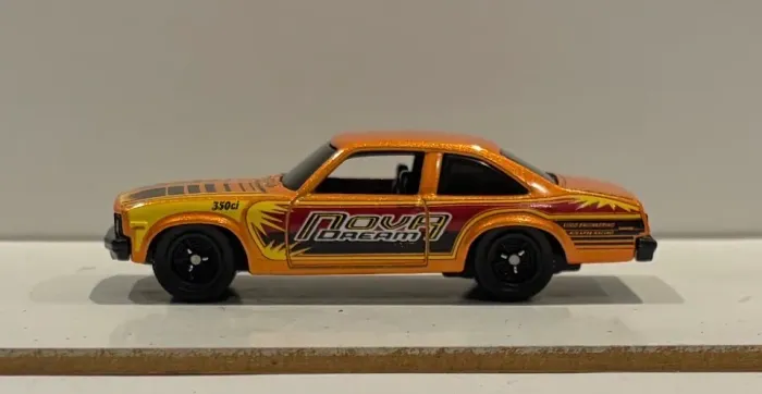 1:64 - Chevy  Nova - 1975 - matchbox 