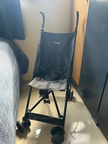 Carrinho de passeio voyage