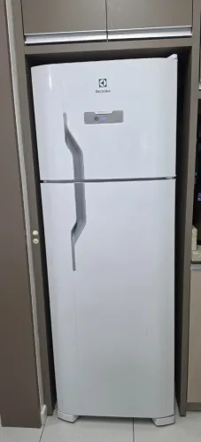 Geladeira Electrolux Frost Free 371L Função Drink Express Duplex Branca (DFN41) 220V 
