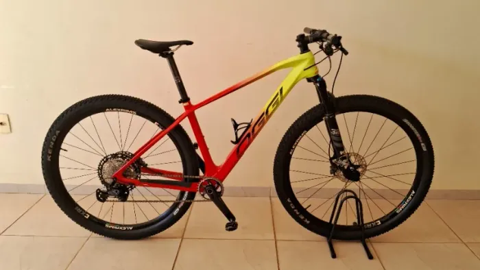 BIKE OGGI AGILE PRO CARBONO - PARA VENDER HOJE