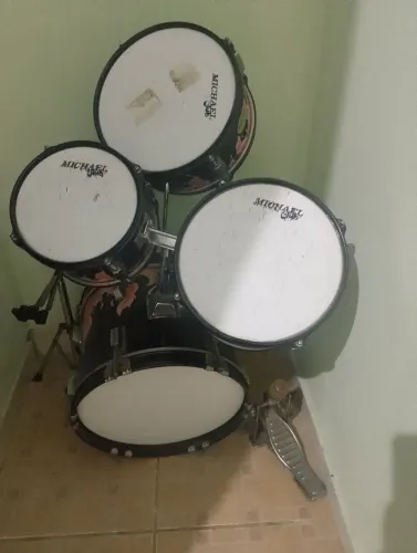 Bateria infantil